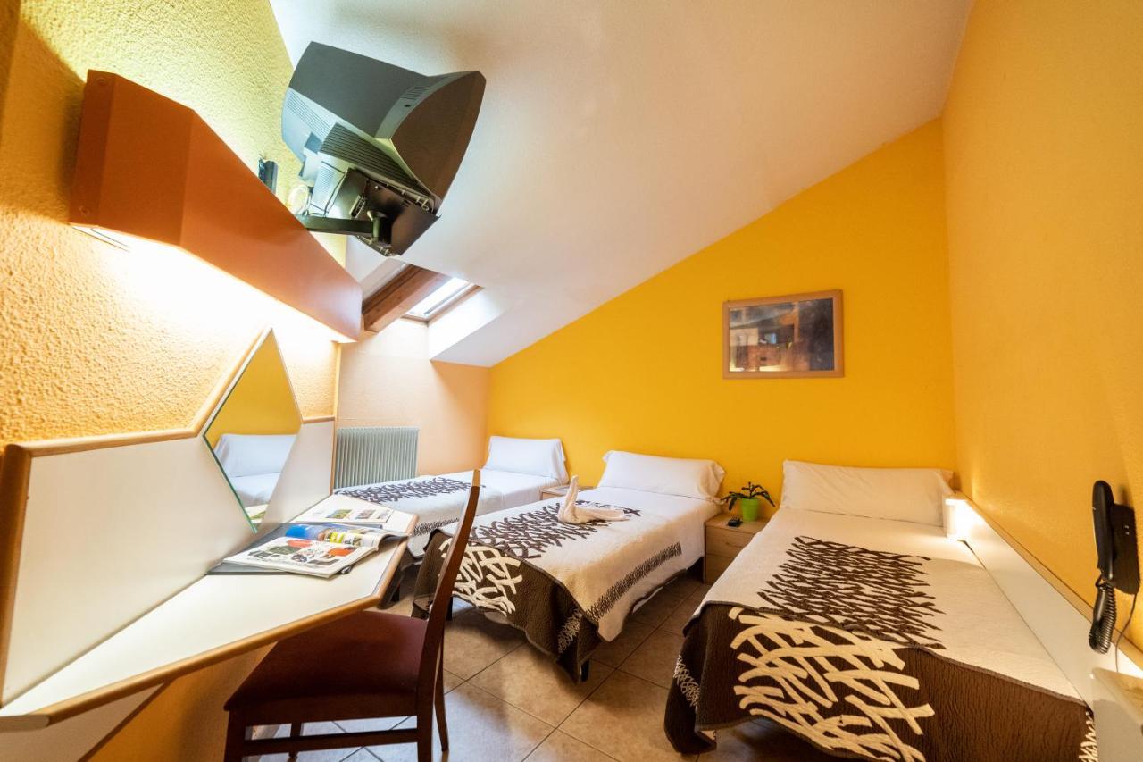 Hotel Les Terres LʼAldosa Exteriér fotografie