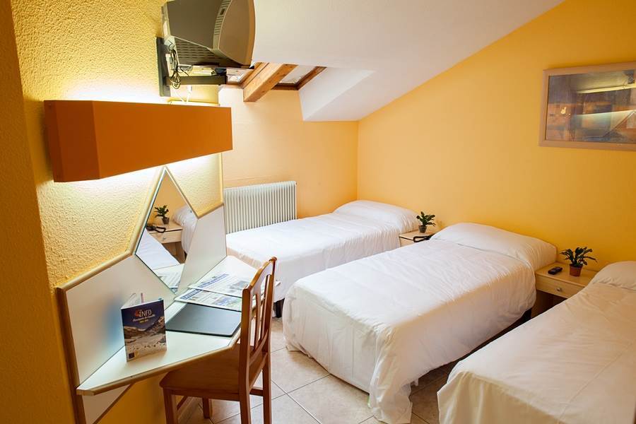 Hotel Les Terres LʼAldosa Exteriér fotografie